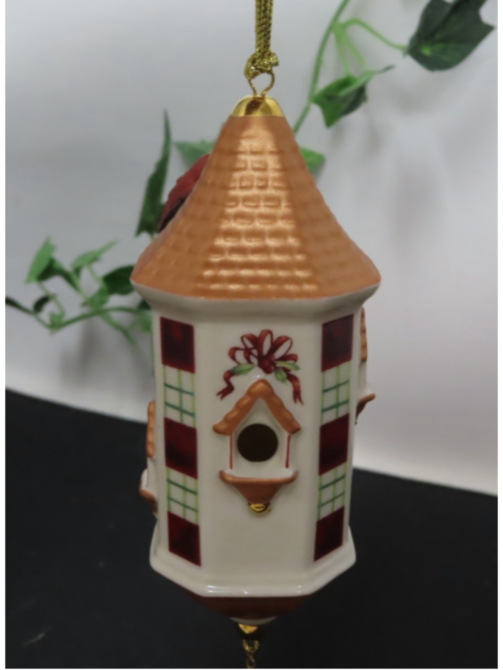2003 Annual Winter Greeting Birdhouse Ornament (RETIRED)